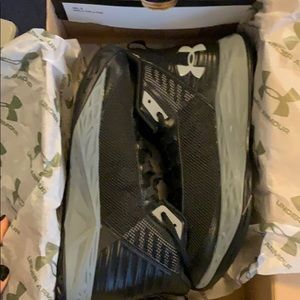 Boys Under Armour shoes